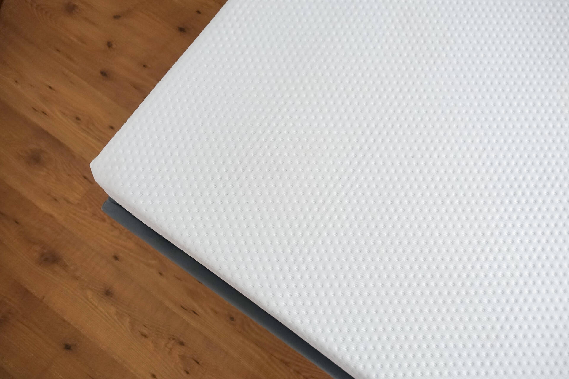 emma luxe cooling mattress cover